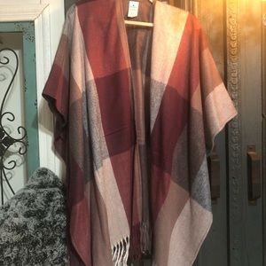 Woolrich long flowy vest, one size. NWOT